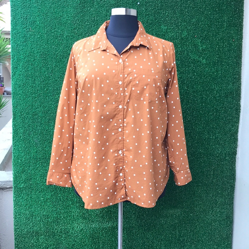 Polka dot button up